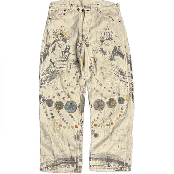 CINCH BELT
ADJUSTBLE WAIST WITH BUTTONS
DISTRESSED
ONE SIZE - Picture 2 of 3